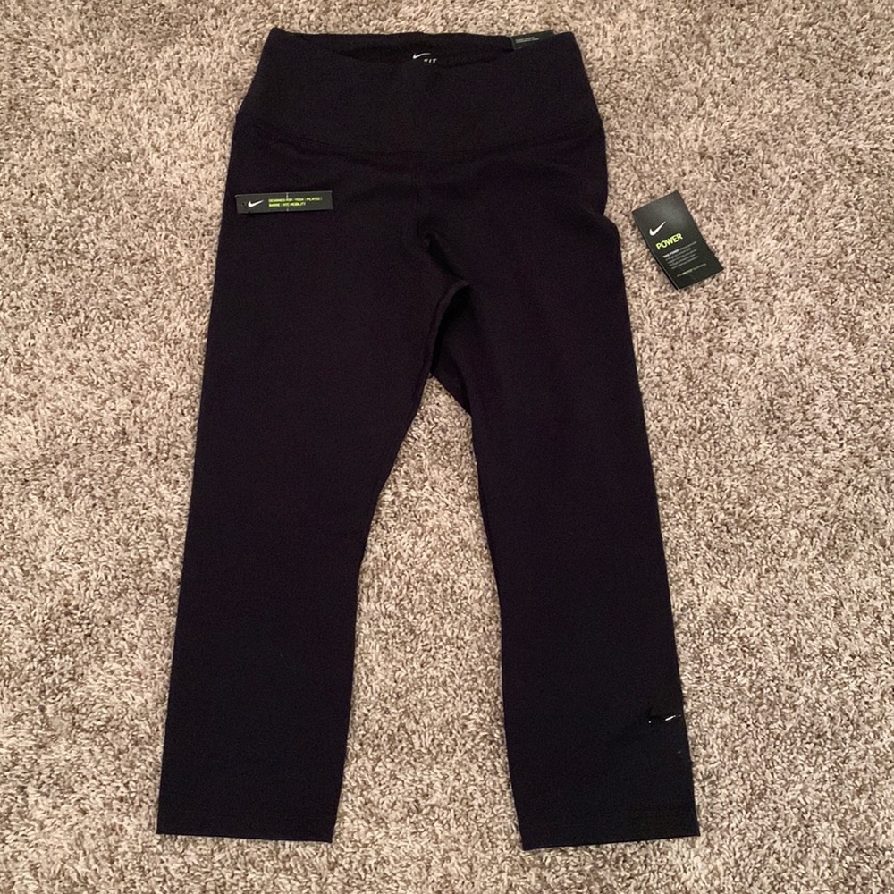 Nike Capri Dri-Fit Leggings